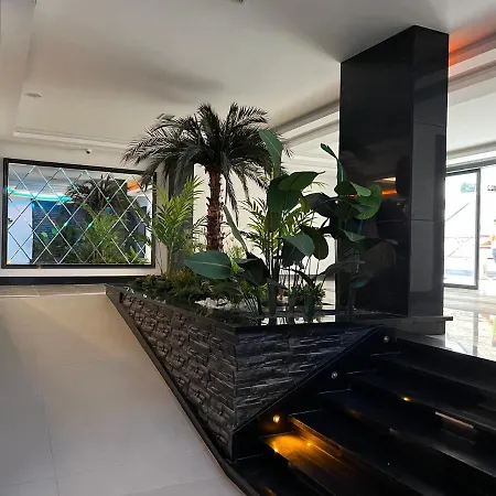 Apartment Yekta Kingdom Trade Center